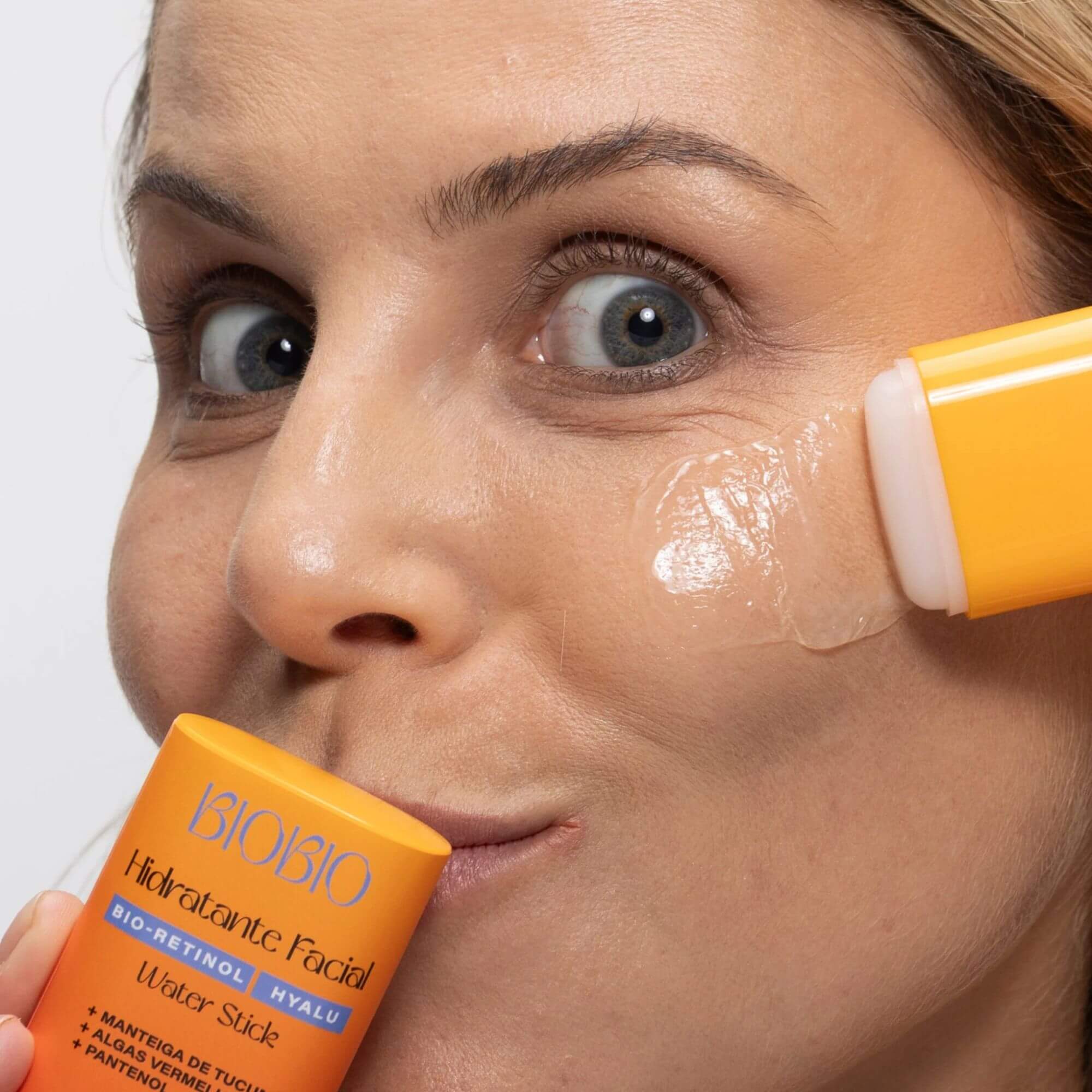 Bastão Hidratante Bioretinol Hyalu 15g - BioBio