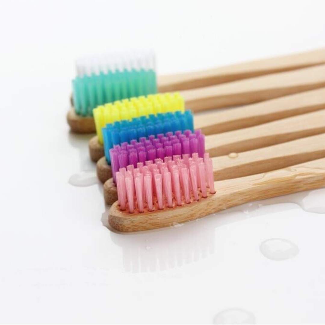 Escova Dental de Bambu Simples - Freeda