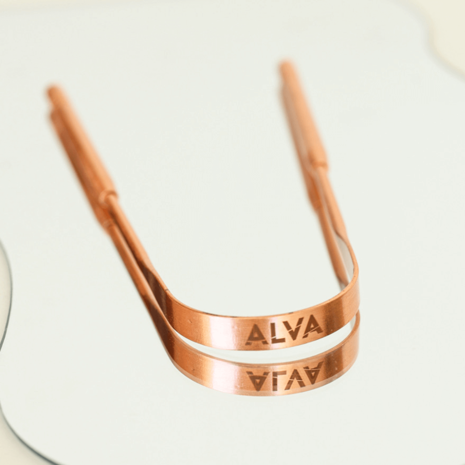 Raspador de Língua de Cobre - Alva